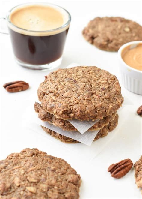 Find your perfect oatmeal cookie—whether soft and chewy, spiced with ginger, or studded with chips of chocolate or butterscotch. Keto friendly oatmeal cookie recipe in 2020 | Keto cookie recipes, Breakfast cookies, Breakfast ...