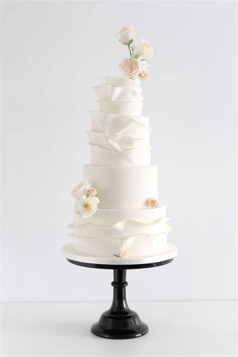 wedding cakes brisbane wedding cake sunshine coast and gold coast wedding cakes gold wedding