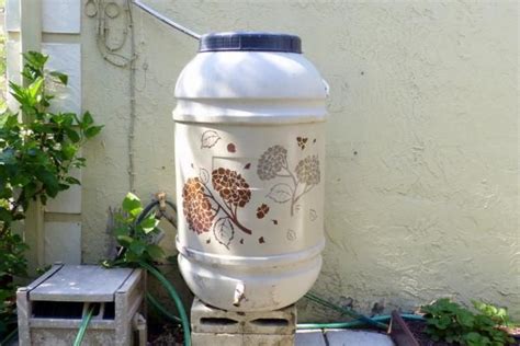 30 Diy Rain Barrel Ideas To Be Frugal And Eco Friendly With Water