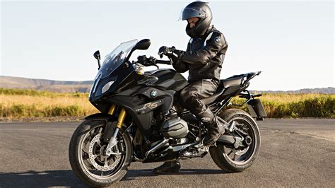 Bmw r1200rs used motorbikes and new motorbikes for sale on mcn. 2019 BMW R 1200 RS Motorcycle UAE's Prices, Specs ...