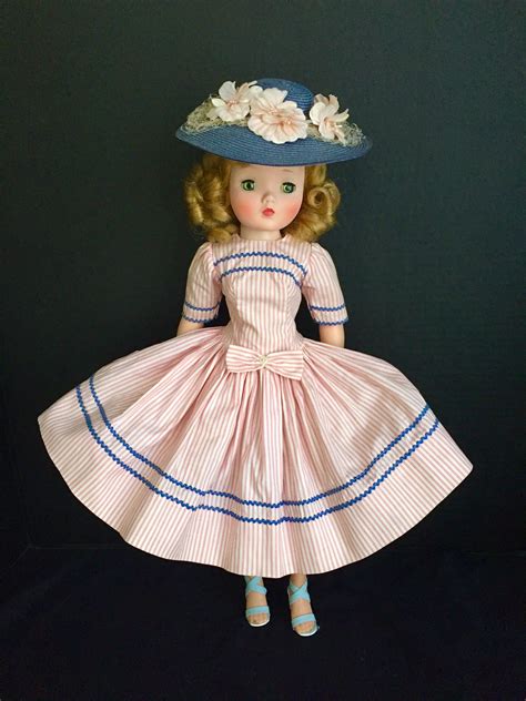 Pin By Pamela Penska On Cissy A Thing Of Beauty Collectible Dolls Vintage Dolls Madame