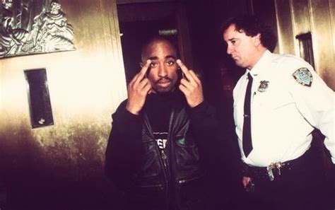 Thug Style 2pac Tupac Tupac Shakur