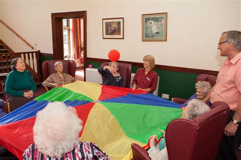 Play Parachute For Seniors Memory Lane Therapy