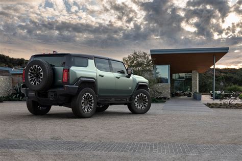 First Look 2024 Gmc Hummer Ev Suv Driving