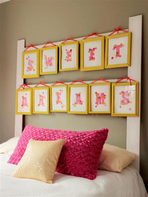 If you like the idea and you want to do the project yourself, you first need to cut a section of a wooden pallet and then to decorate the boards with maps. How to Make a Headboard With Picture Frames | how-tos | DIY