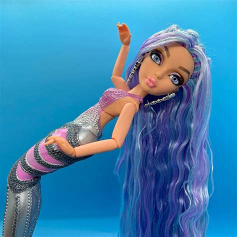 Mermaze Mermaidz Deluxe Color Change Orra Doll With Glitter Hair Gel