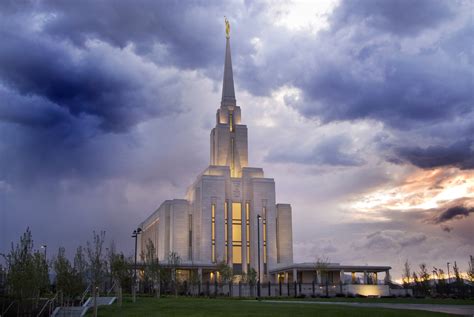 Oquirrh Mountain Utah Temple District