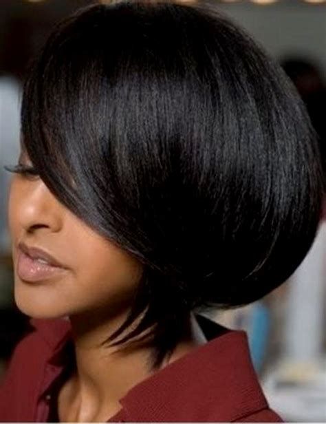 My favorite thing about this short bob cut for black women is that even though it's very tousled and textured, it brings a lot of softness and femininity to your overall look. 25 Beautiful African American Short Haircuts - Hairstyles ...