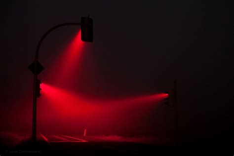 Long Exposure Photos Of Traffic Lights In The Fog By Lucas