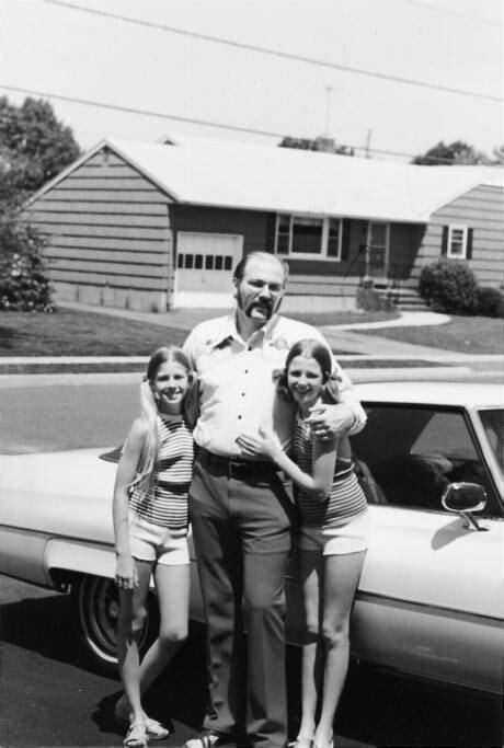 As a family man, however, there was a duality to his identity. Merrick (r) Christen (l) Richard Kuklinski | My strange ...