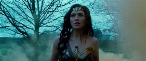 Gal Gadot Addresses Wonder Woman Bisexuality And Her Characters Agenda