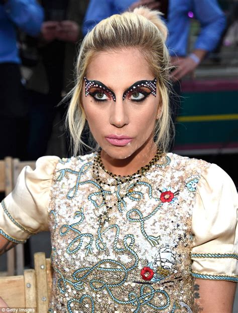 Lady Gaga Wears Unusual Eye Makeup At Tommy Hilfiger Show Daily Mail