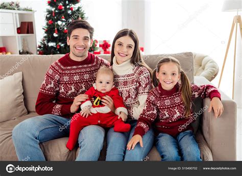 Photo of happy wife husband children sit couch family picture xmas