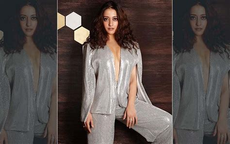 Bong Beauty Raima Sen Sets Instagram On Fire With Her Latest Picture