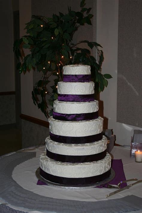 The Biggest Wedding Cake Ive Ever Done Decorated Cake Cakesdecor