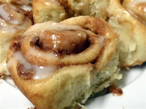 I wanted to bring you guys a really great dinner roll recipe !! PC250032 | Paula deen recipes, Cinnamon rolls recipe ...