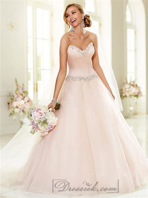 Elegant Beaded Sweetheart Neckline Ball Gown Wedding Dresses 2196522