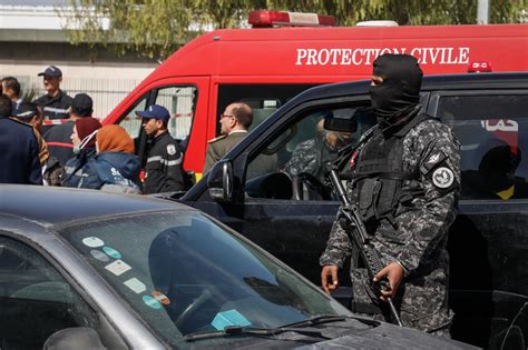 Explosion Near Us Embassy In Tunisia Kills 5 Police Officers
