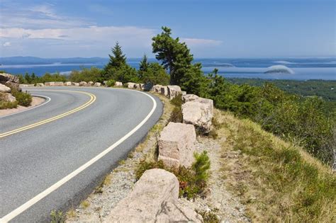 This 35 Mile Road Trip Leads To The Most Scenic Parts Of Maine