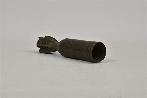 Lot An Original Wwii British 2 Inch High Explosive Mortar