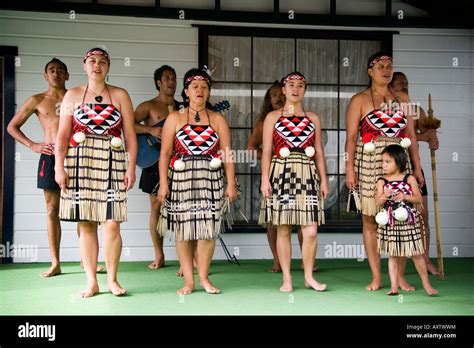 Whakarewarewa Maori Warriors Dancers New Zealand Stock Photo Alamy