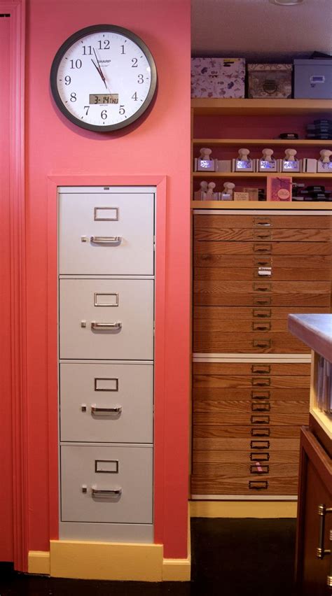 Use these classroom cabinet organization tips to help you get them organized and keep them organized. Built in file cabinet | Craft room organization, Filing ...