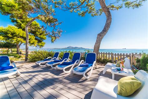 Atemberaubende ausblicke aufs meer aus bodentiefen panoramafenstern. Ferienhaus direkt am Strand und Meer am Playa de Muro ...