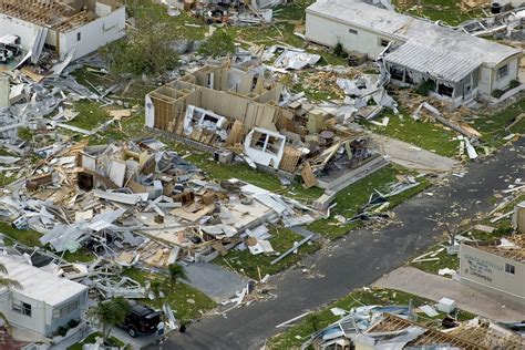 Fileeffects Of Hurricane Charley From Fema Photo Library 7 Wikipedia