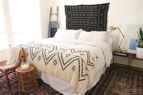 Random good things and a powder. one room three ways with Anthropologie - Amber Interiors