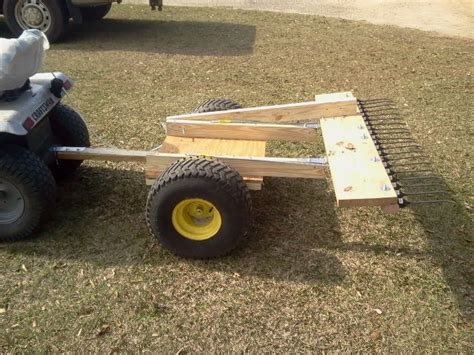 Pinestraw Rake In Dump Position Garden Tractor Attachments Tractor