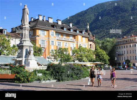 Piazza Walther In The Center Of Bozen Bolzano Italy Stock Photo Alamy