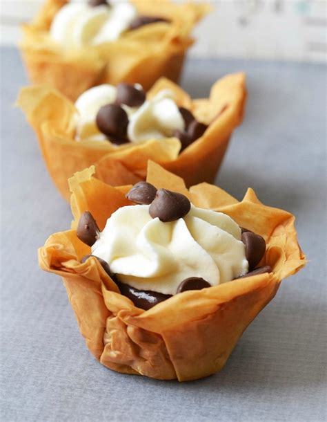 A light dessert idea that is simple enough for kids and variations on easy phyllo cups with fruit. Fillo Dough Chocolate Cream Pies | Savvy Saving Couple