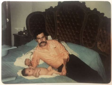 El álbum íntimo De La Viuda De Pablo Escobar Desde Su Noviazgo Hasta Su Exilio En Argentina