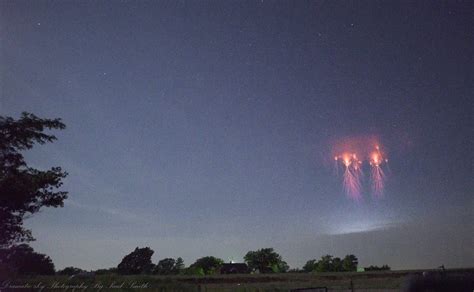 Photographer Captures Yet Another Photo Of Rare Red Sprites In