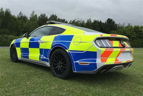 Berichte Britische Polizei Testet Ford Mustang Gt