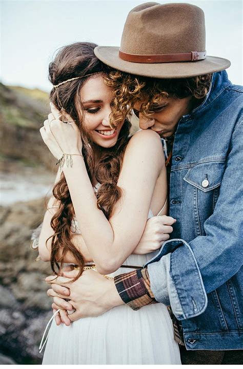 12 Boho Engagement Shoot Inspirations Weddings And Events Member
