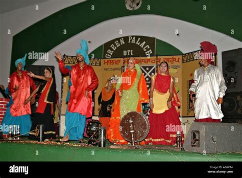 Bhangra And Gidha The Popular Folk Dance Of The People Of Punjab