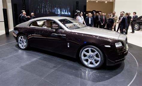 Helped me buy the right car. 2014 Rolls-Royce Wraith Photos and Info | Car News | Car ...