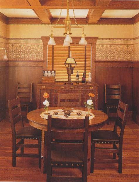 Quartersawn oak, housed tenons, pyramid plugs and leather. Arts and Crafts Movement | Craftsman Bungalow | Mission ...