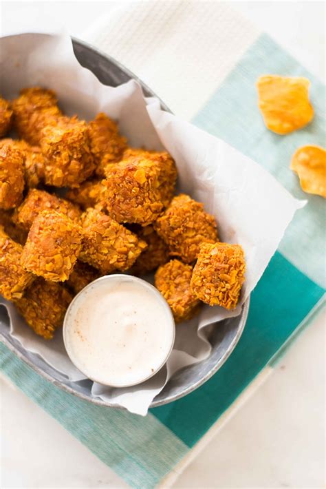 These sweet potato salmon tots are made with pantry staples, simple to whip up, and will please the pickiest (and youngest!) eaters. Crispy Baked Sweet Potato Tots with Maple Greek Yogurt Dip ...