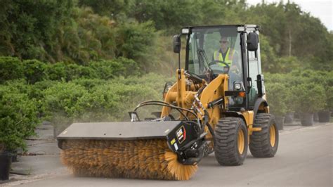 Cat 903d Compact Wheel Loader Boasts Increase In Lift Capacity And