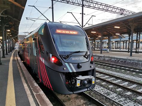 Pociąg Hybrydowy Newagu Zaprezentowany Na Trako 2019 Forbespl