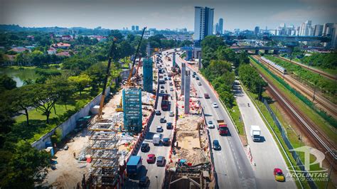 Bandar tasik selatan is a malaysian interchange station located next to and named after bandar tasik selatan, in kuala lumpur, the capital city of malaysia. Bandar Tasik Selatan | SUKE : Sungai Besi - Ulu Kelang ...