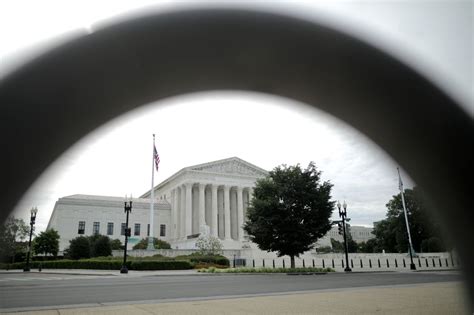 Supreme Court Declines Appeals Challenging Police Immunity From Abuse