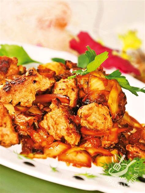 Check spelling or type a new query. Bocconcini di maiale con cipolla e peperoni | Ricetta ...