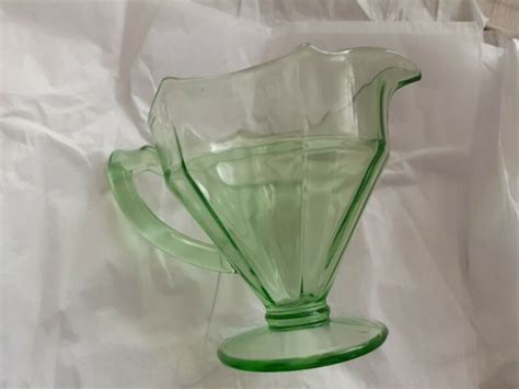 Footed Scalloped Vintage Green Depression Glass Creamer 6 Point Webbed Rim Antique Price