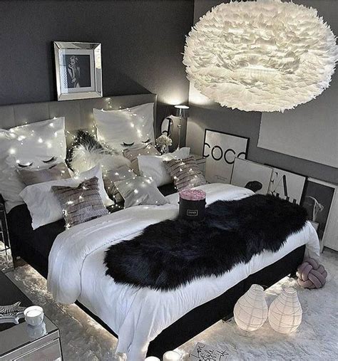 Gorgeous 45 Amazing Black Bedroom Design Ideas For Home
