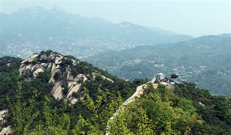 During that time, earth had changed into a world of the survival of the fittest thanks to the appearance of monsters. Seoul Hiking Tour - Mt. Inwangsan & Bugaksan - Trazy, Korea's #1 Travel Guide