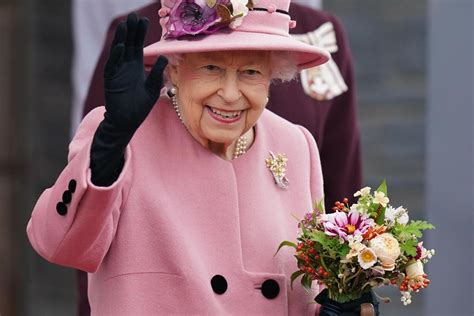Muere La Reina Isabel Ii De Inglaterra A Los 96 Años En El Castillo De