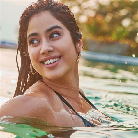 Top 30 Bikini Pictures Of Hot Janhvi Kapoor That Raising The Temperature